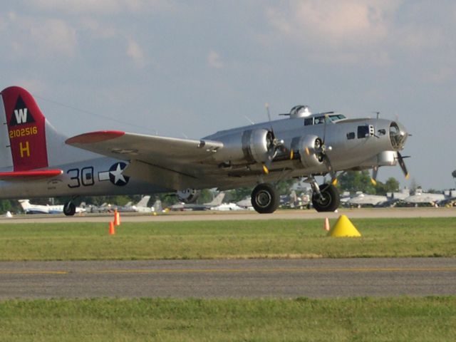 Boeing B-17 Flying Fortress —