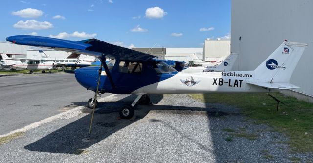 Cessna Commuter (XB-LAT) - Reg: XB-LAT photos Aircraft: Cessna 150L Airline: TecBlue Aviation Serial #: 15074305 Monterrey Aeropuerto Internacional del Norte - MMAN Mexico Antonio Velasco (MAS Aviation Press)