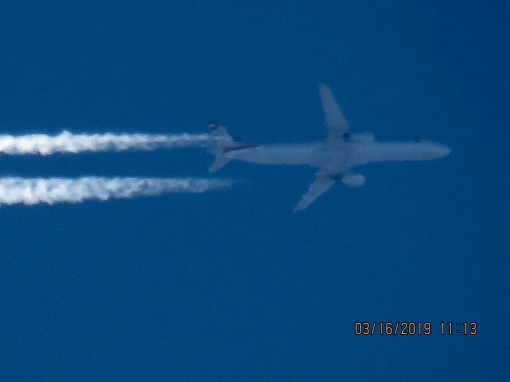 Airbus A321 (N523UW)