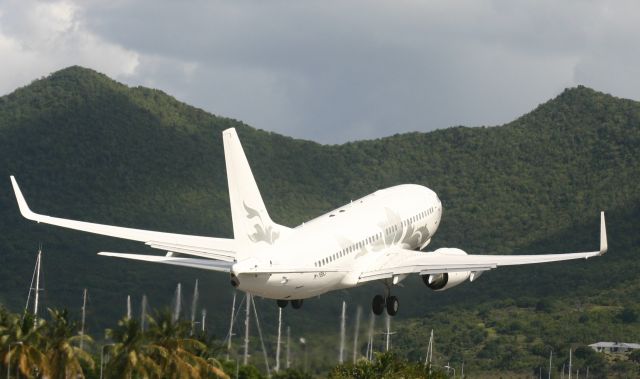 Boeing 737-700 (M-YBBJ)