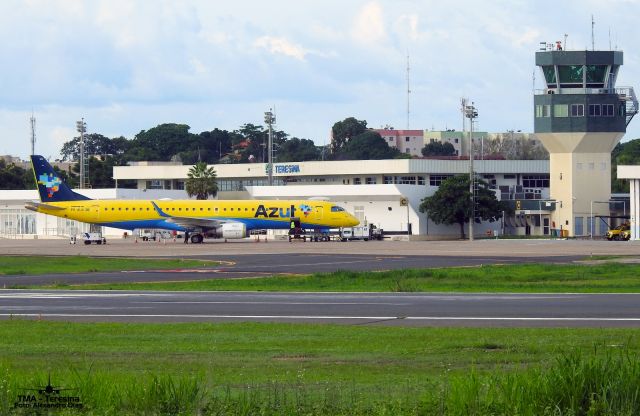 Embraer ERJ-190 (PR-AUA)