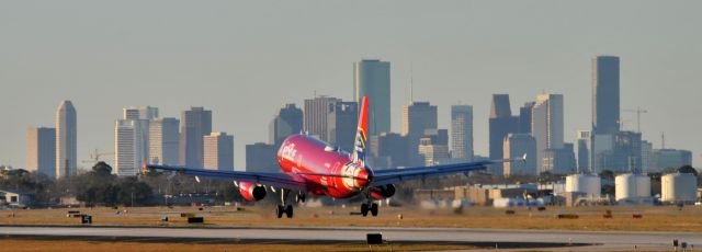 Airbus A320 (N615JB)