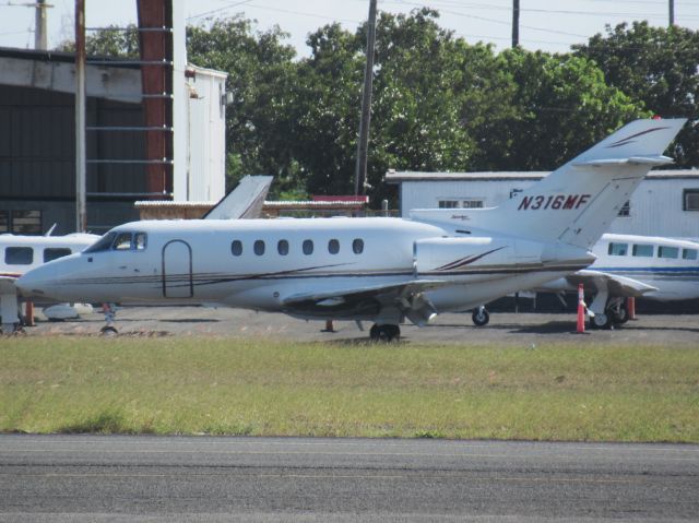 Hawker 800 (N316MF)