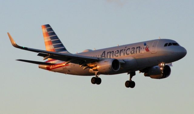 Airbus A319 (N90024)
