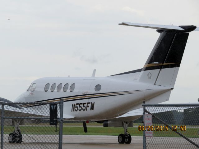 Beechcraft Super King Air 200 (N555FW)