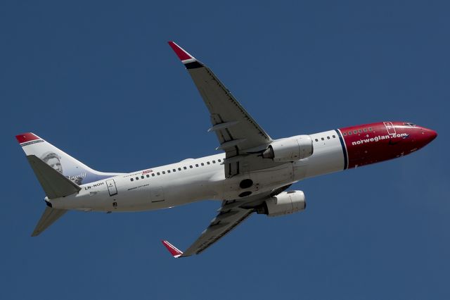 Boeing 737-700 (LN-NOH)