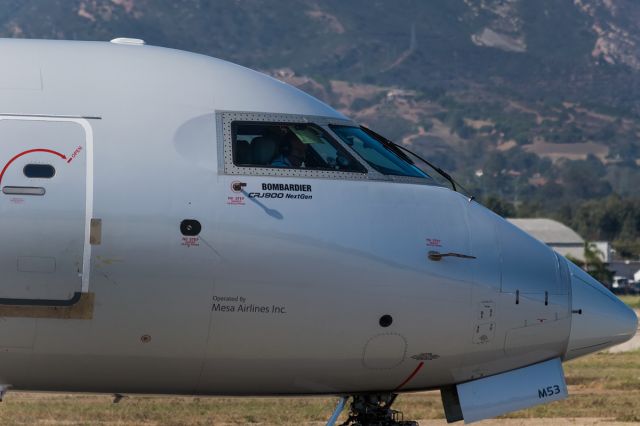 Canadair Regional Jet CRJ-900 (N953LR) - Inside the office, time for work for these pilots as they head back to Phoenix 