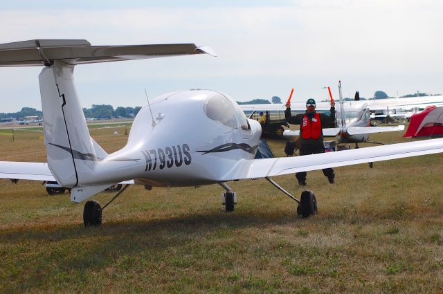 Diamond DA-20 (N793US) - Taxiing at Oshkosh on 25 July 2012.