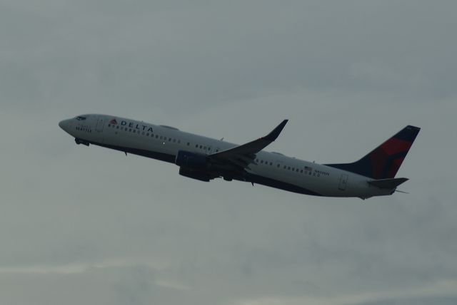 Boeing 737-900 (N809DN) - Delta Airlines B737-900ER cn31915