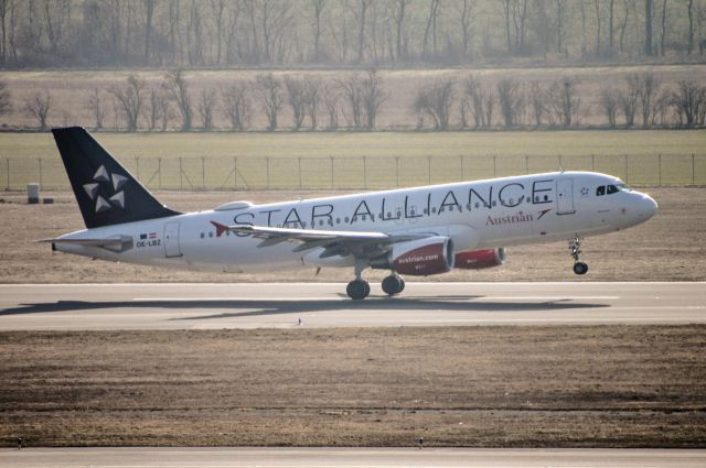 Airbus A320 (OE-LBZ)