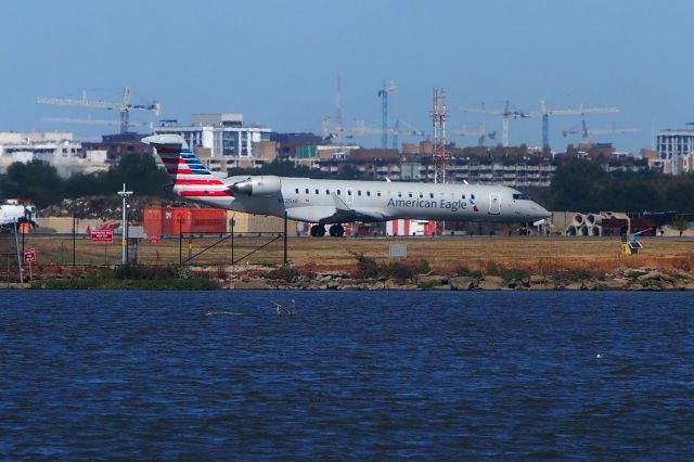 Canadair Regional Jet CRJ-200 (N525AE)