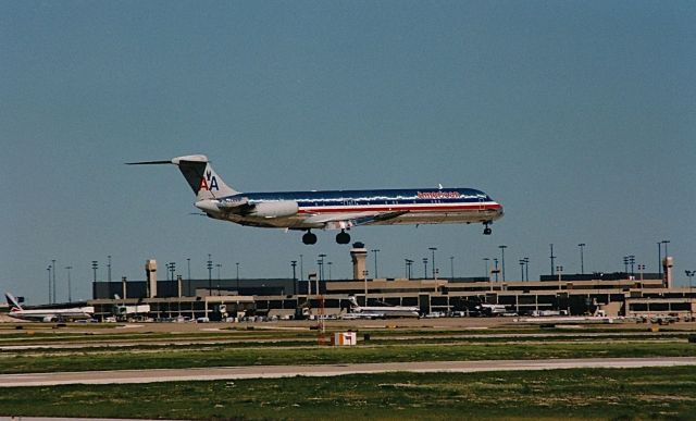 McDonnell Douglas MD-80 (N448AA) - American Airlines MD-80 just about to touch down at KDFW