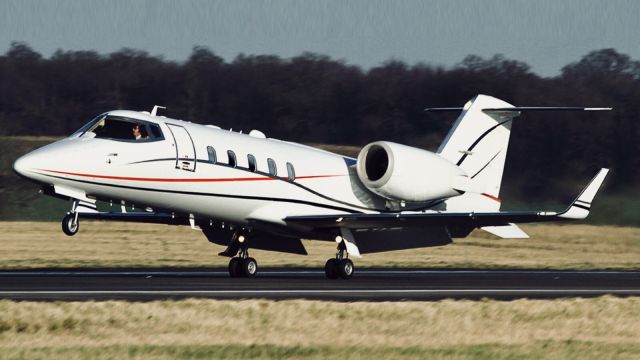 Learjet 60 (N960SC)