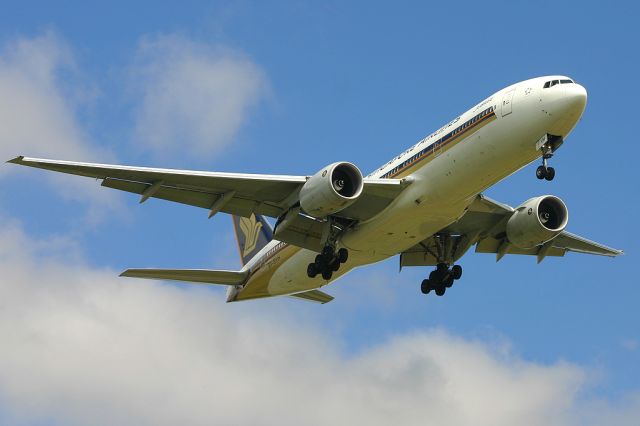 Boeing 777-200 (9V-SVH)
