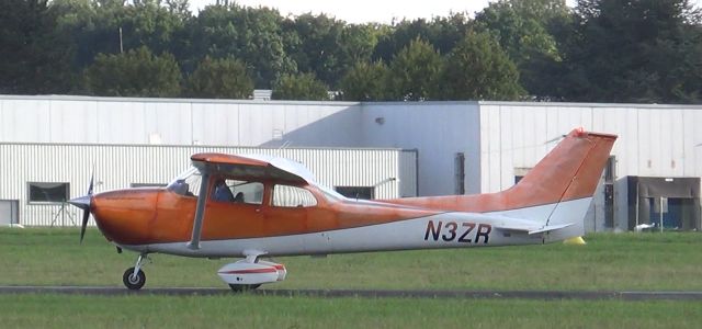 Cessna Skyhawk (N3ZR)