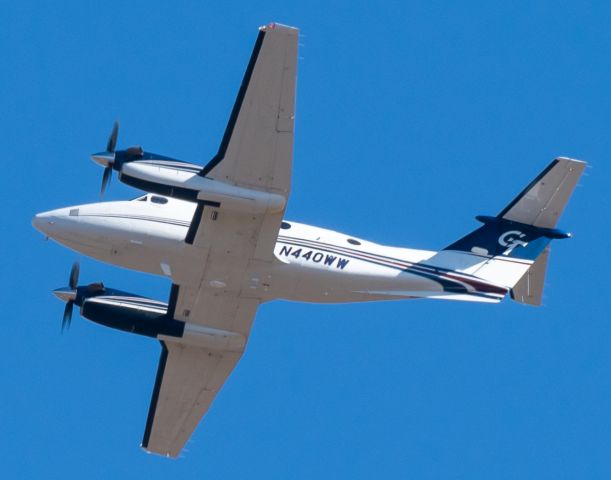 Beechcraft Super King Air 200 (N440WW)