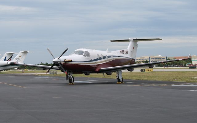 Pilatus PC-12 (N561ST)