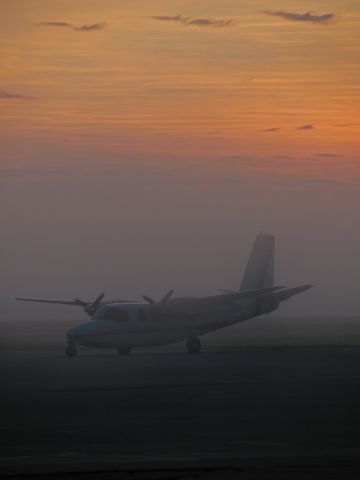 Aero Commander 500 (N415BH)