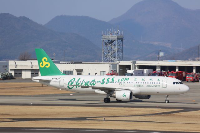 Airbus A320 (B-6820)