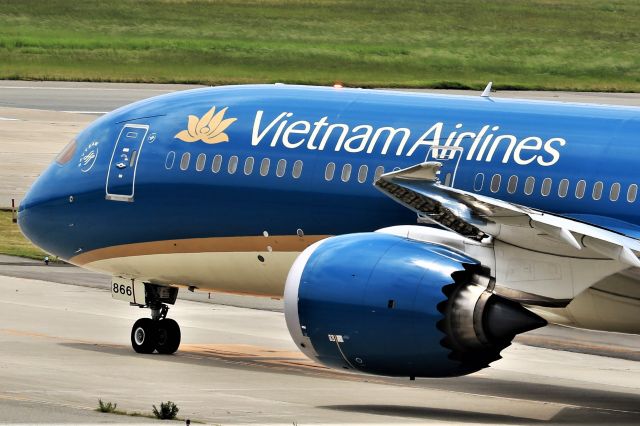 Boeing 787-9 Dreamliner (VN-A866)