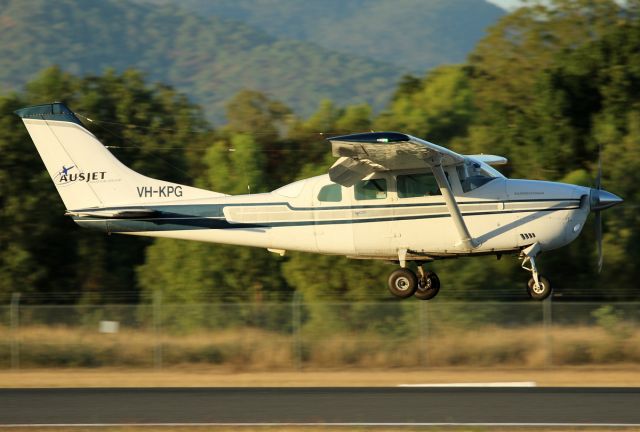 Cessna 206 Stationair (VH-KPG)