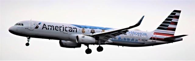 Airbus A321 (N167AN) - DFW-SEA  4-3-2022
