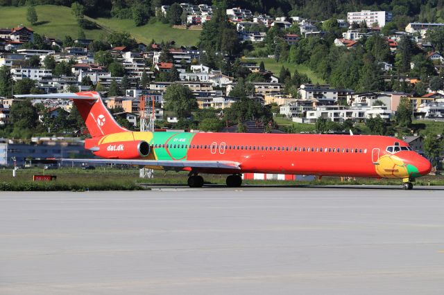 McDonnell Douglas MD-83 (OY-RUE)