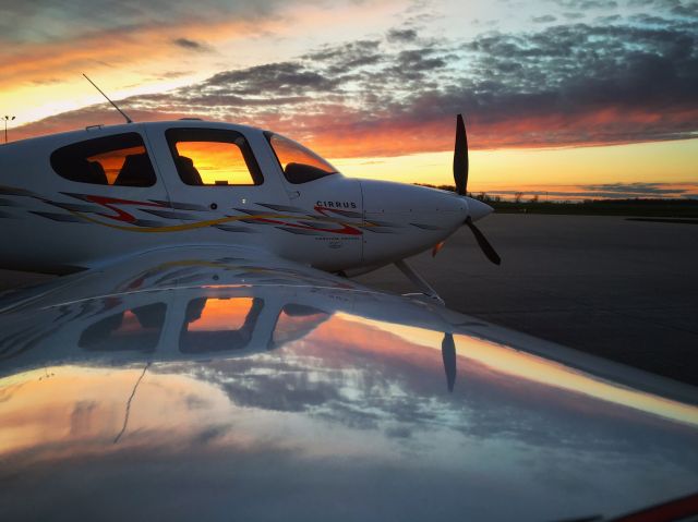 Cirrus SR-20 —