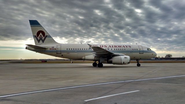 Airbus A319 (N828AW)