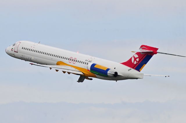 McDonnell Douglas MD-87 (OY-JRU)