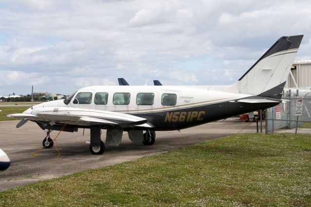 Piper Navajo (N561PC) - Seen here on 22-Nov-19.