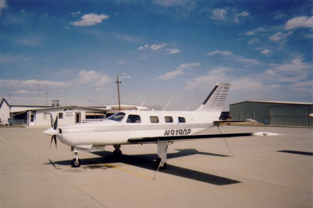 Piper Malibu Mirage (N91902) - the old paint scheme