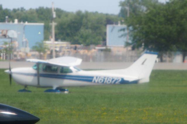 Cessna Skyhawk (N61872)