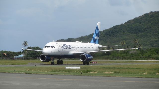 Airbus A320 (N527JL)