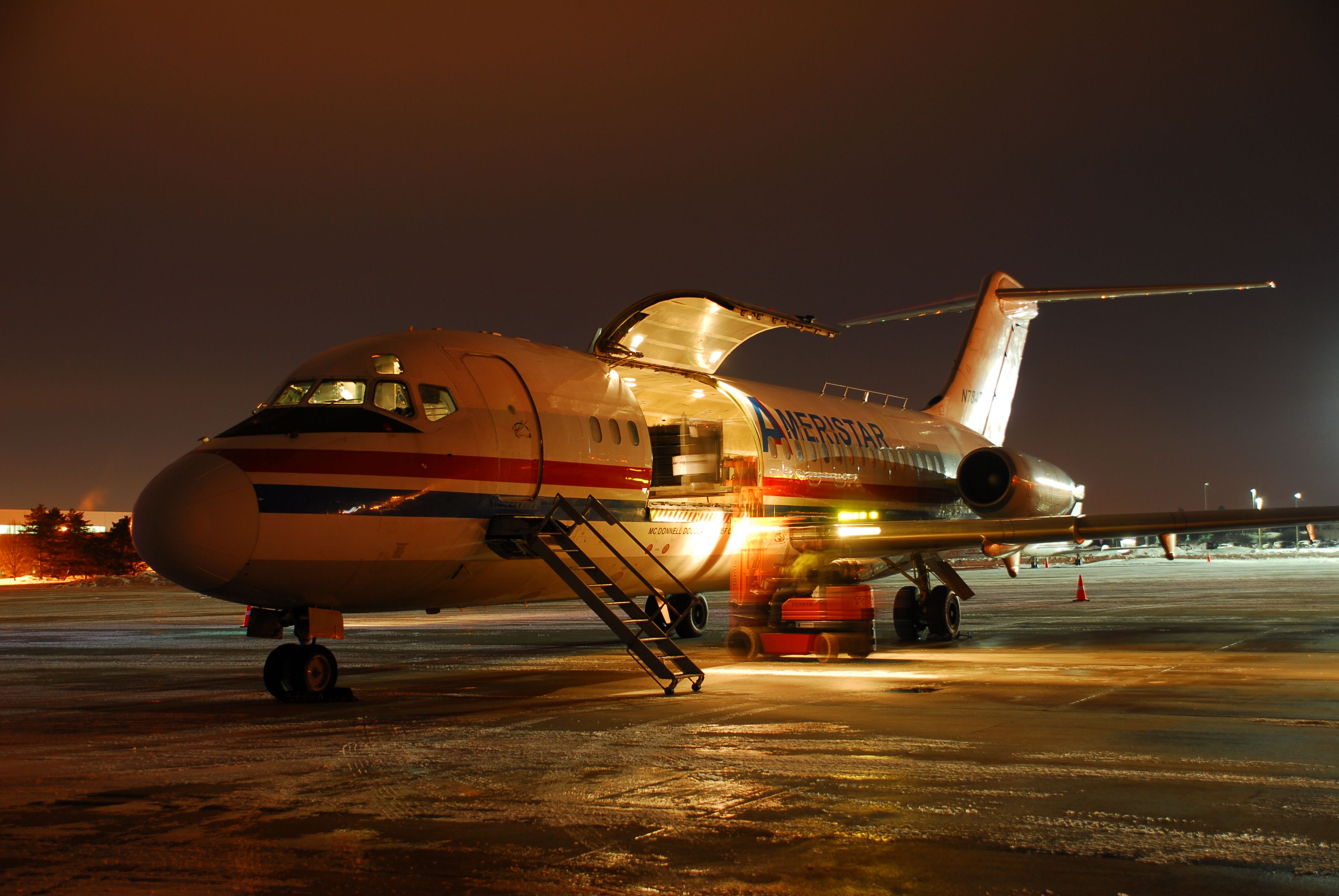 Douglas DC-9-10 (N784TW)