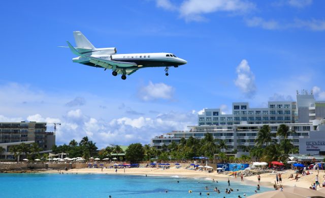 Dassault Falcon 50 (N711HT)