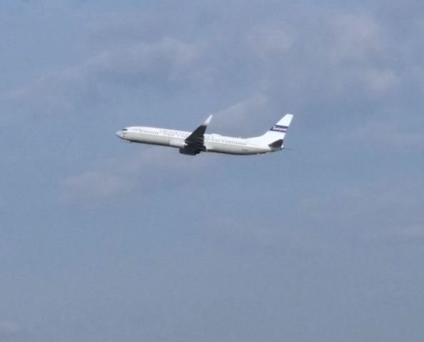 Boeing 737-800 (N75436)