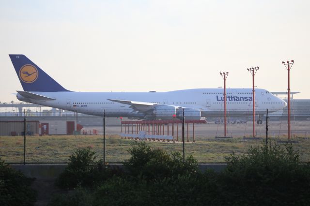 BOEING 747-8 (D-ABYM)