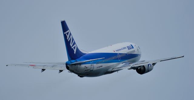 Boeing 737-500 (JA8357)