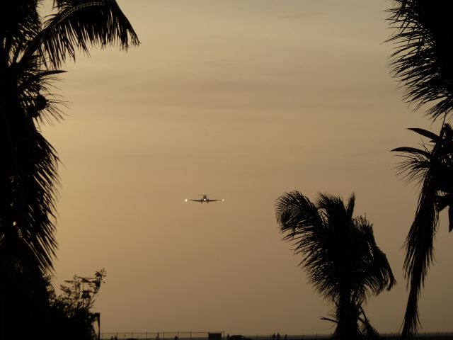 McDonnell Douglas MD-83 —