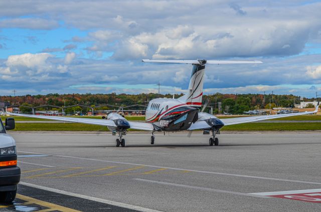 Beechcraft 35 Bonanza (N919HP)