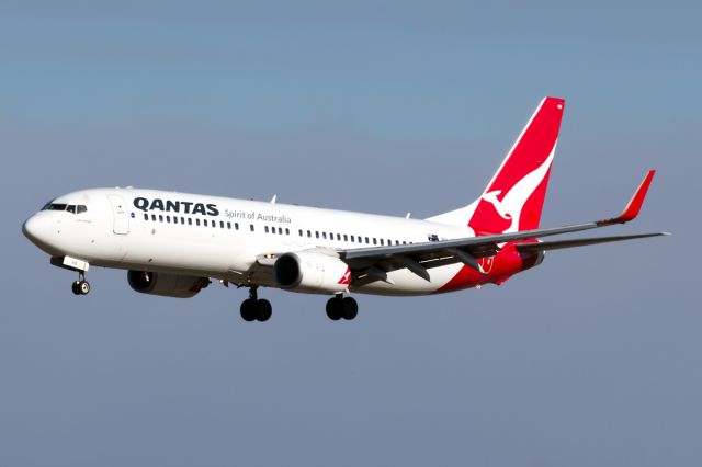 Boeing 737-800 (VH-VXE) - Boeing 737 B738 Qantas VH-VXE YPPH 22 Oct 2016.