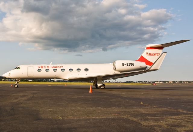 Gulfstream Aerospace Gulfstream V (B-8256) - 2nd photo ever posted on FlightAware.Com Hanergy at KBOS Logan Airport !