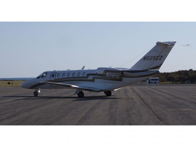 Cessna Citation CJ3 (N525EZ)