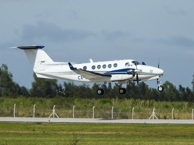 Beechcraft Super King Air 200 (CX-ESG)