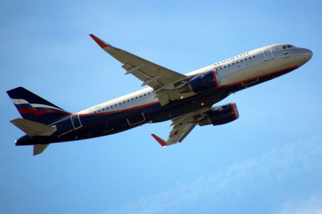 Airbus A320 (VP-BAD) - Airborne off rwy 27L on 1-Jun-19 operating flight AFL2571 to UUEE.
