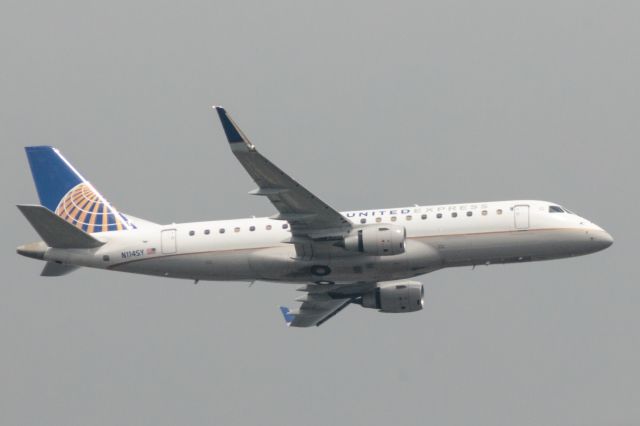 EMBRAER 175 (long wing) (N114SY) - Flying over 78757 on the way to land at Bergstrom