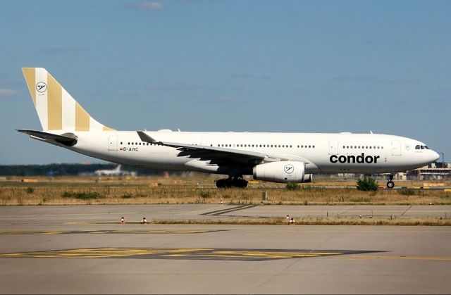 Airbus A330-200 (D-AIYC)