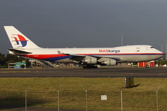 Boeing 747-400 (9M-MPS) - 24 NOV 2012