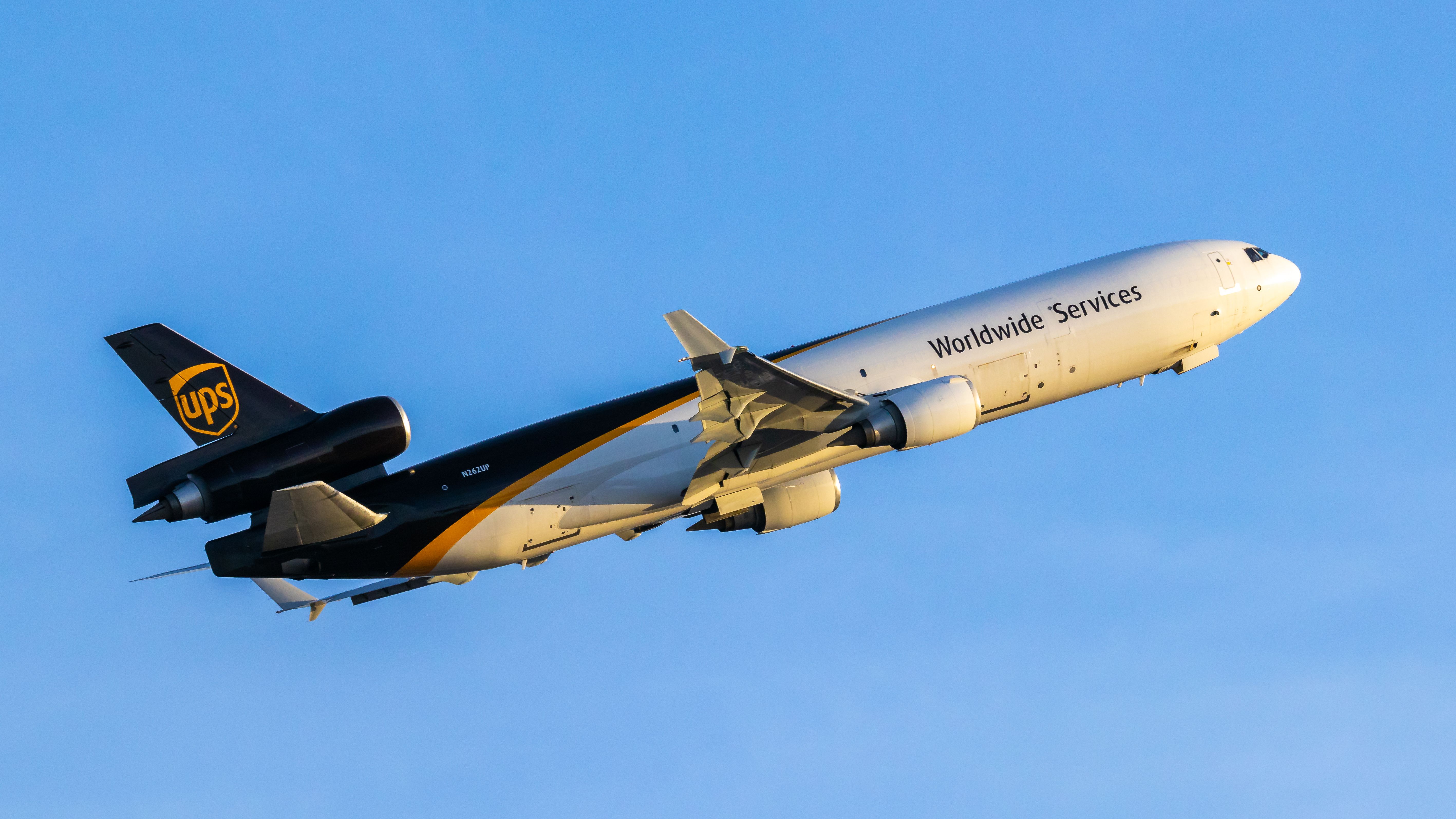 Boeing MD-11 (N262UP) - UPS MD11 taking off from at PHX on 8/1/22. Taken with a Canon 850D and Sigma 150-600mm Contemporary lens.